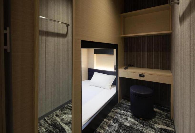 מלון כמוסות Y S Cabin&hotel Naha Kokusai Street