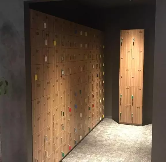 カプセルホテル Y S Cabin&hotel Naha Kokusai Street