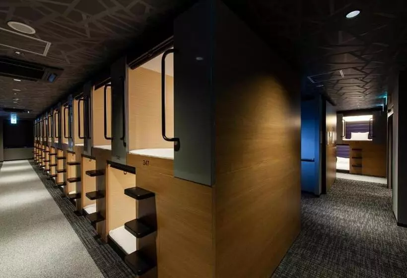カプセルホテル Y S Cabin&hotel Naha Kokusai Street