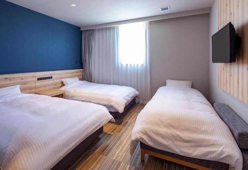 מלון כמוסות Y S Cabin&hotel Naha Kokusai Street