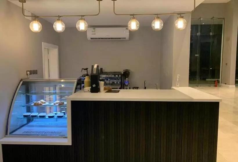 هتل قولدن سكوير طريق الرياض Golden Square Riyadh Road