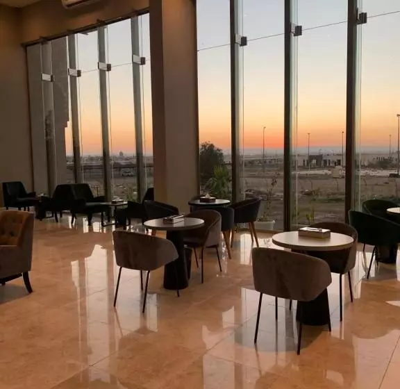 هتل قولدن سكوير طريق الرياض Golden Square Riyadh Road
