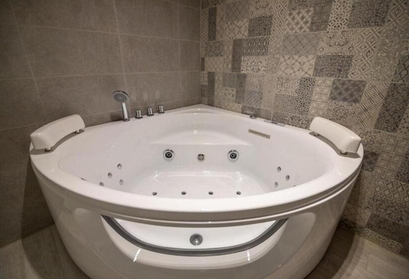 Hôtel قولدن سكوير طريق الرياض Golden Square Riyadh Road