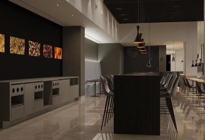 Hotelli Hampton By Hilton David