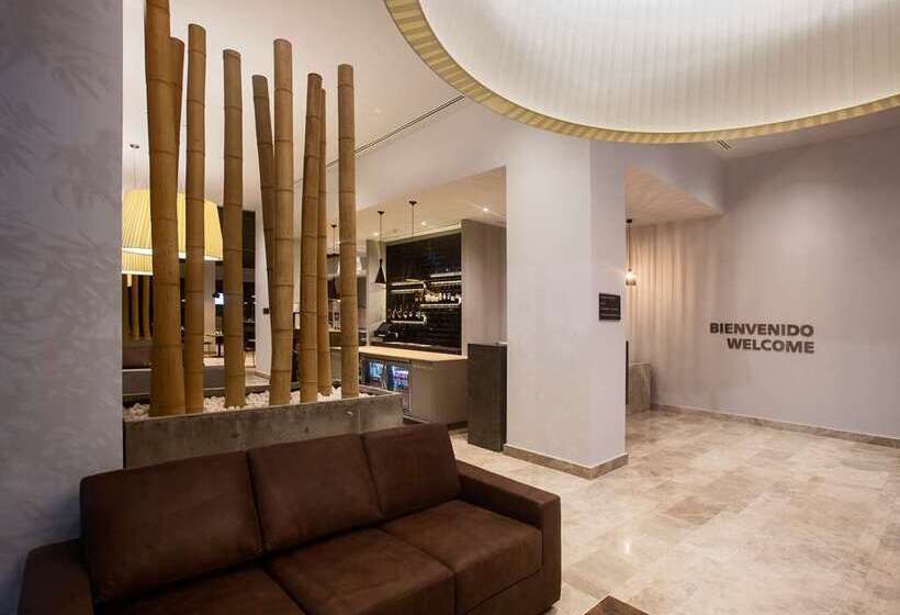 Hotelli Hampton By Hilton David