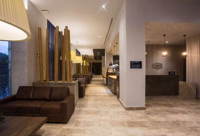 Hotelli Hampton By Hilton David