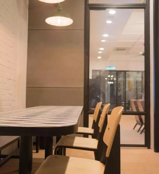 ホテル Kooning   Hostel