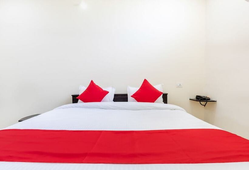 Отель Lake City Pride  By Oyo Rooms