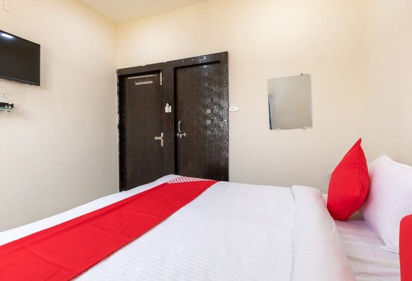 Отель Lake City Pride  By Oyo Rooms