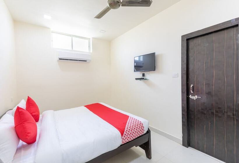 Отель Lake City Pride  By Oyo Rooms