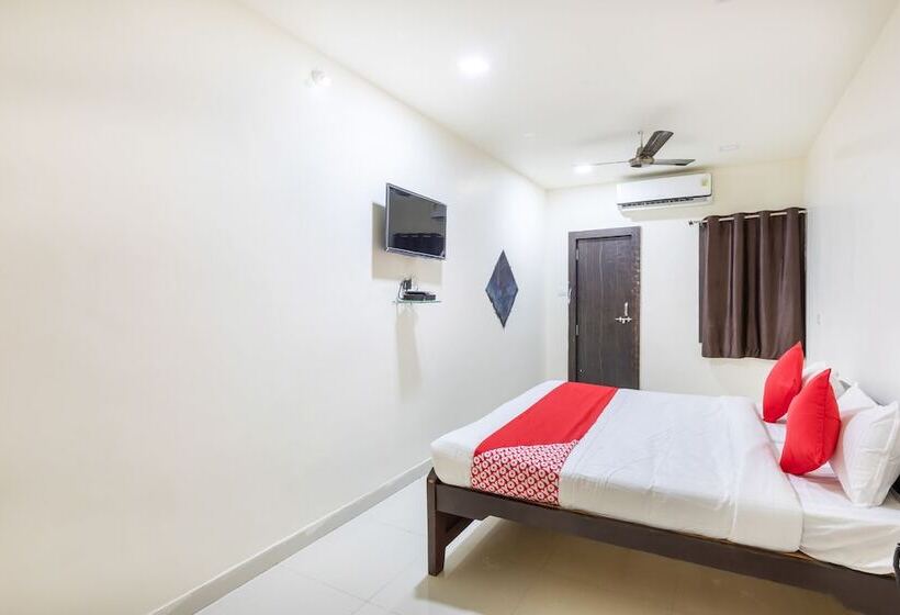 Отель Lake City Pride  By Oyo Rooms