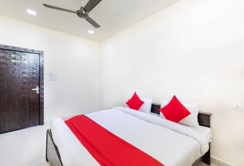 Отель Lake City Pride  By Oyo Rooms