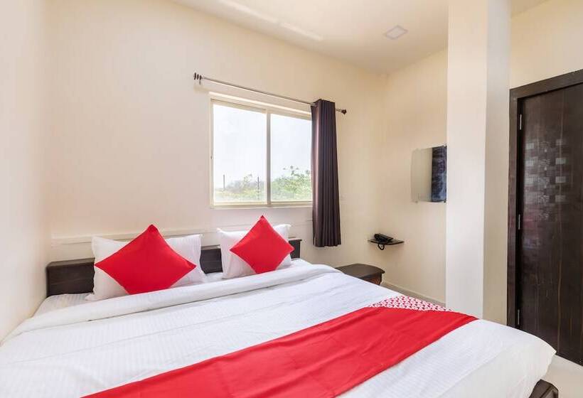 Отель Lake City Pride  By Oyo Rooms