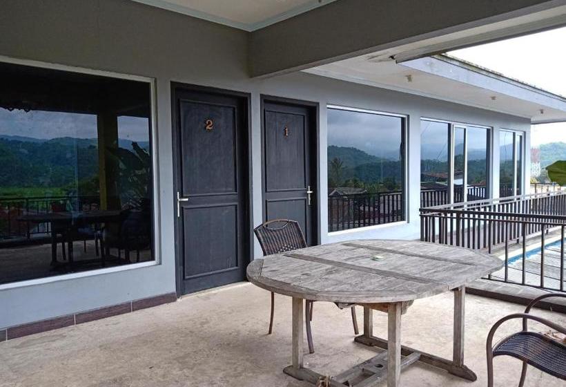 Otel Oyo 3302 Amazon Waterpark Syariah