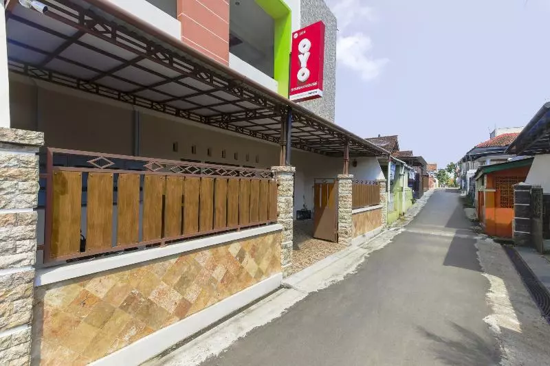 ホテル Oyo 3314 Syariah House