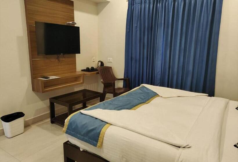 בית מלון כפרי Sma Grand Inn, Triplicane
