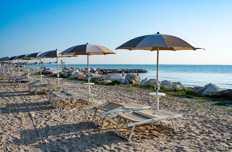 هتل Club Del Sole Stork Family Camping Village