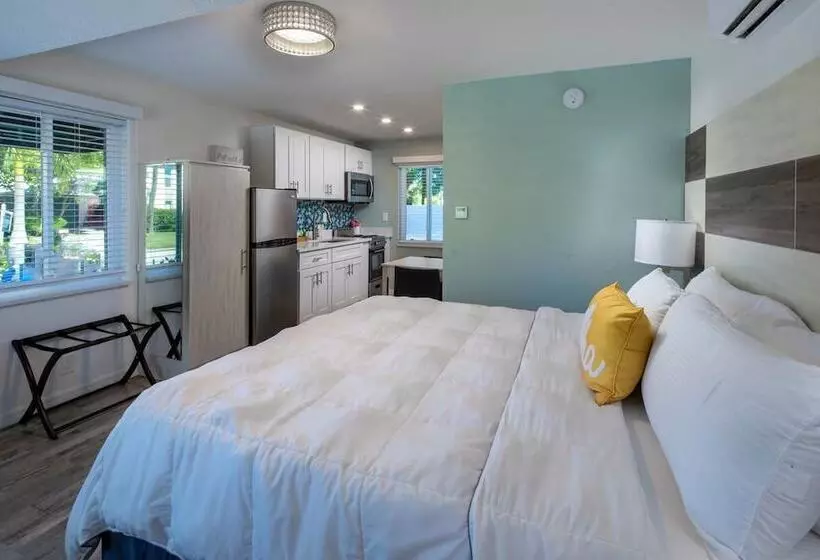 ホテル The Villas At St Pete Beach