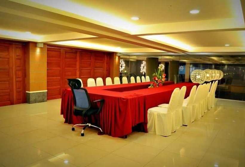 فندق Yew Boutique