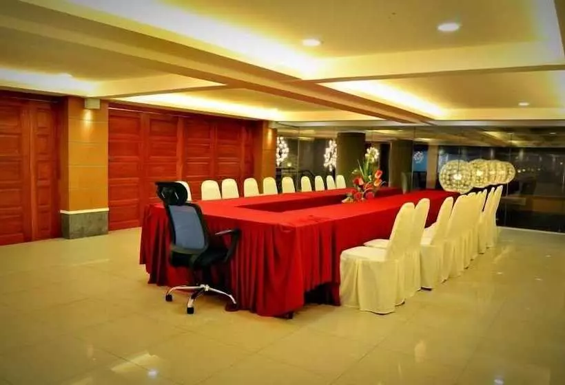 Hotelli Yew Boutique