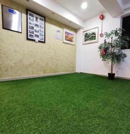 فندق Yew Boutique