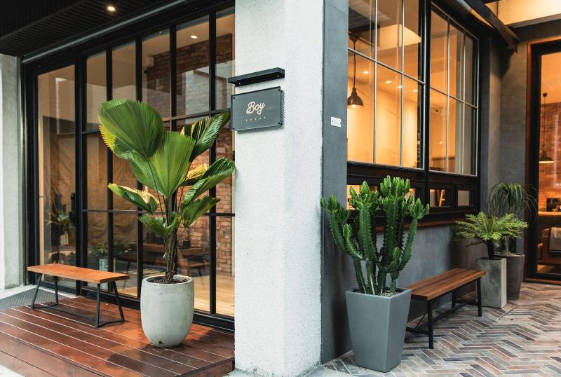 پانسیون Boy Apartment