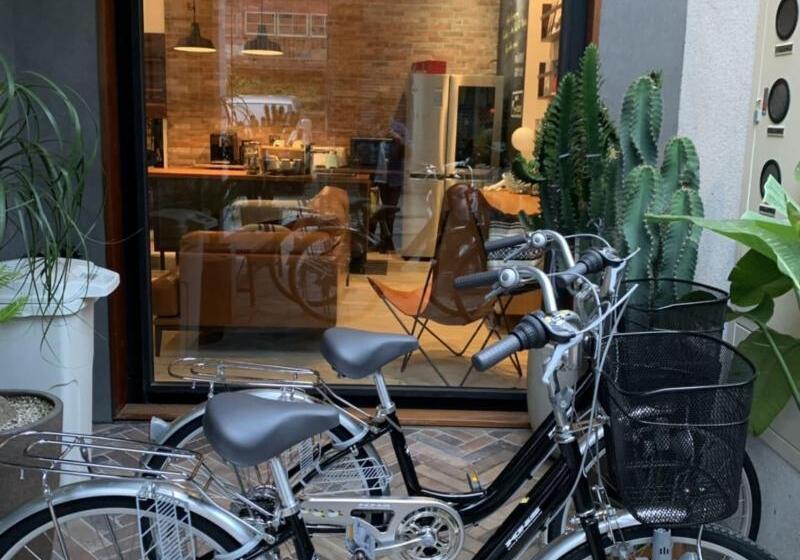 پانسیون Boy Apartment