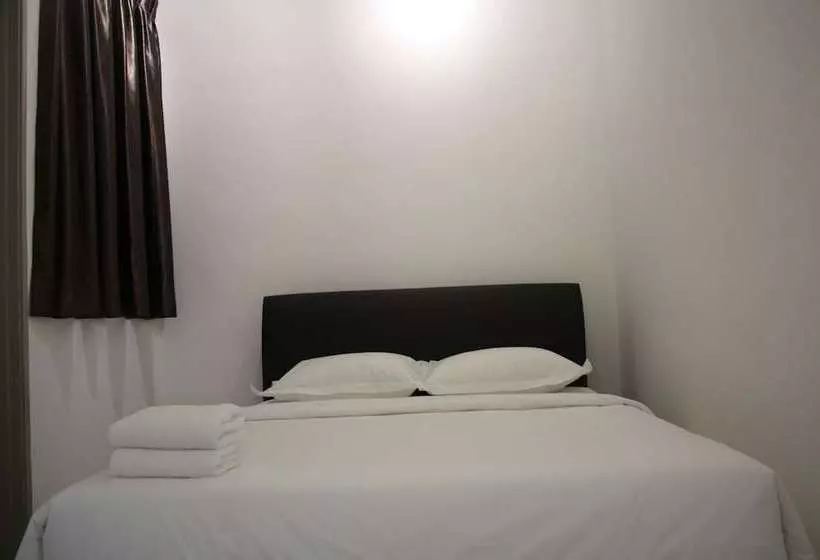 Woodz Highlands Apartment