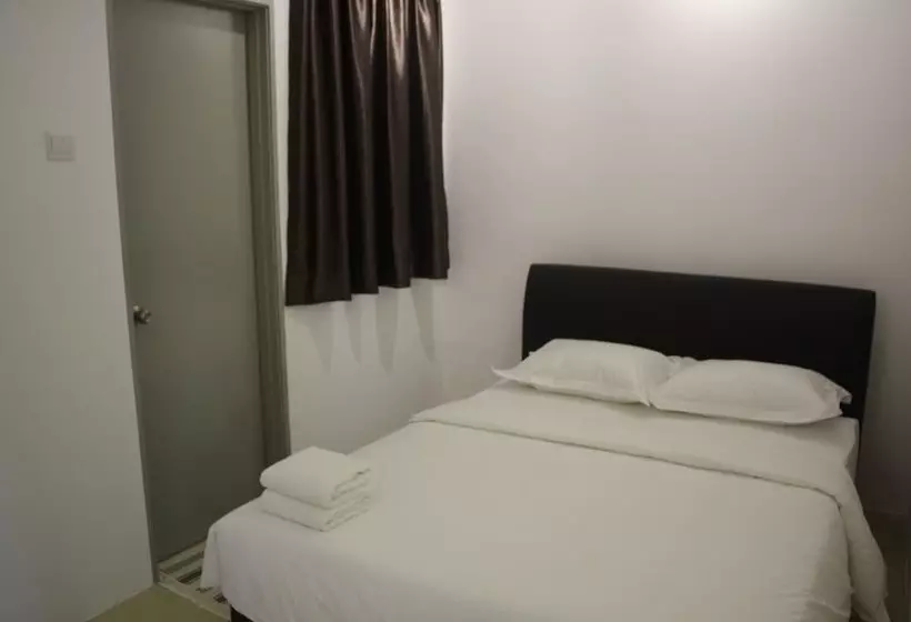 Woodz Highlands Apartment