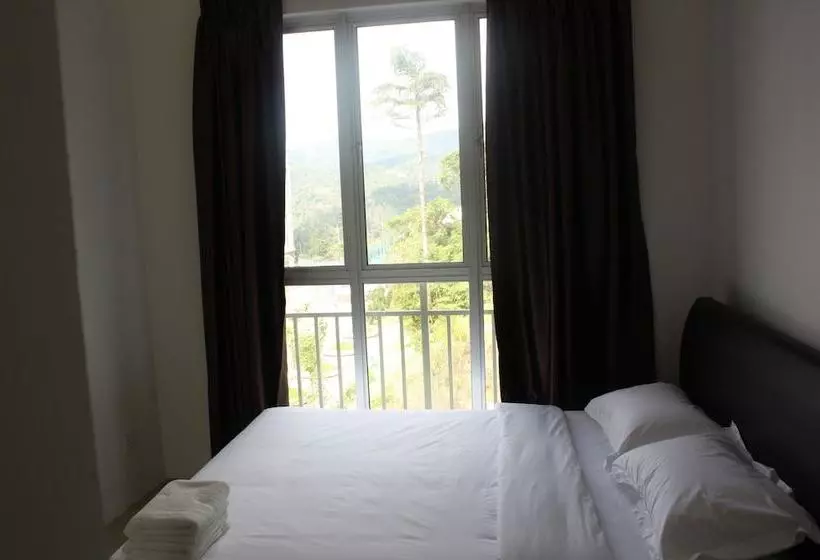 Woodz Highlands Apartment