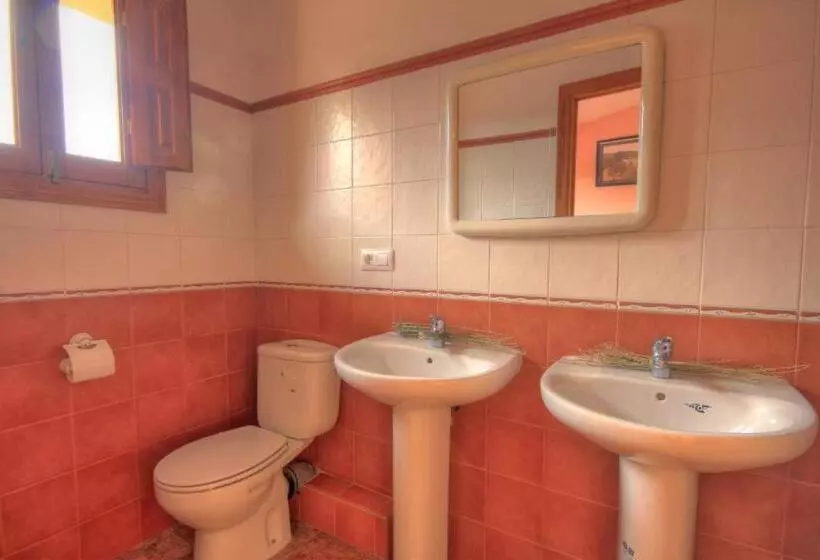 Albergue Barranc De La Serra