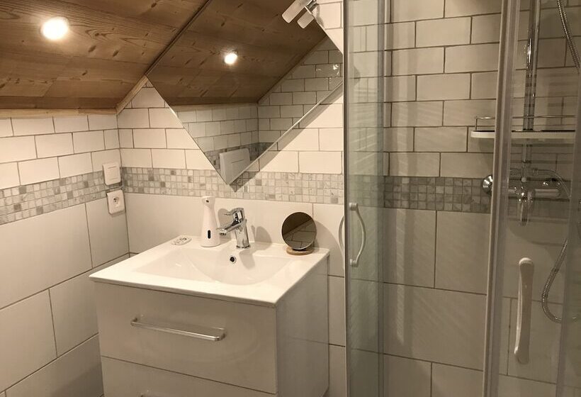 住宿加早餐  Au Sommet Des Narcisses