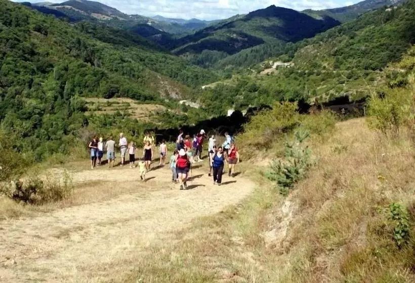 Hotelli Camping L Ardechois