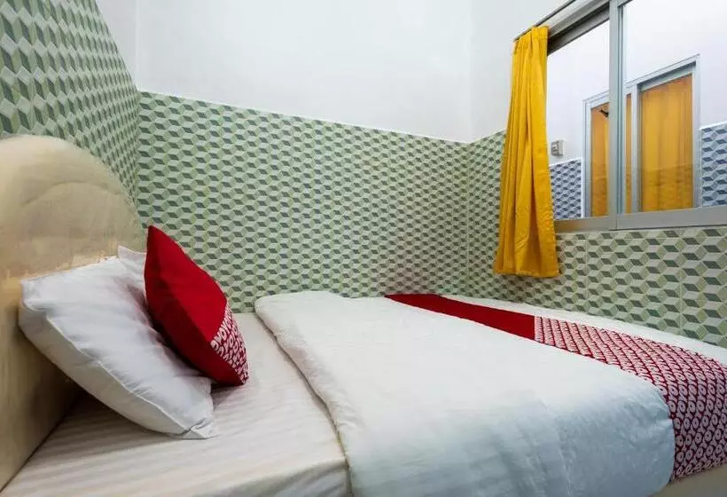 ホテル Oyo 3284 Pademangan 3 Residence