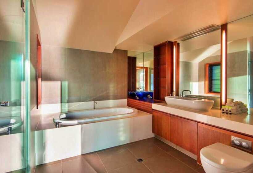 Yacht Club 19 Villa Bijou De Mer Ocean Front Private Pool 2 Buggies