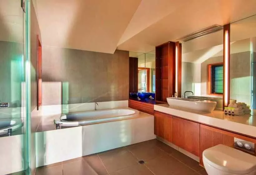 Yacht Club 19 Villa Bijou De Mer Ocean Front Private Pool 2 Buggies