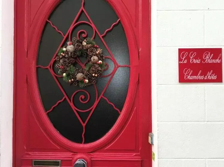 تختخواب و صبحانه La Croix Blanche