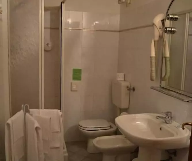 Hotelli Albergo Elena