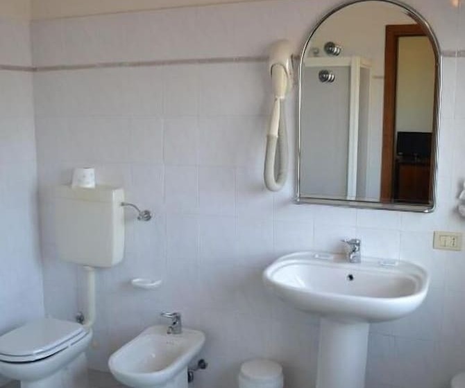 בית מלון כפרי Albergo Elena