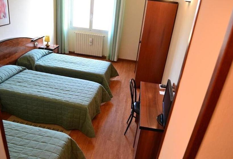 בית מלון כפרי Albergo Elena