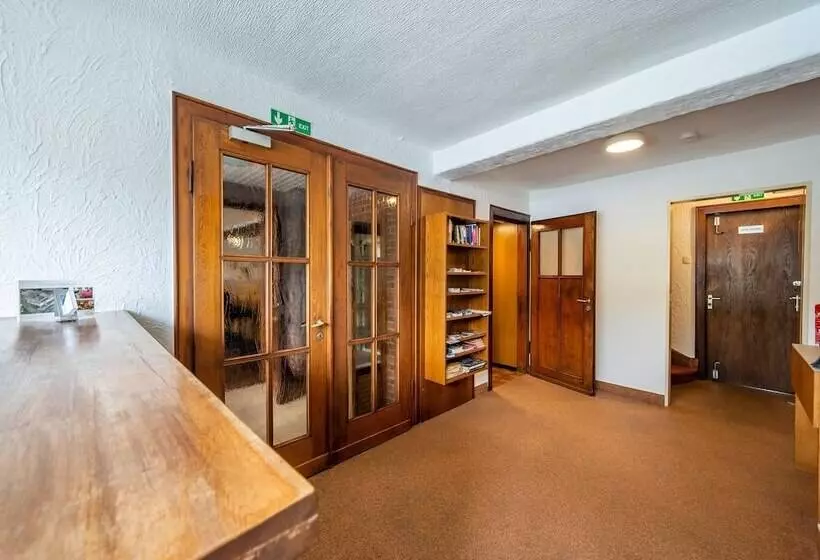 Spacious Holiday Home In The Eifel National Park