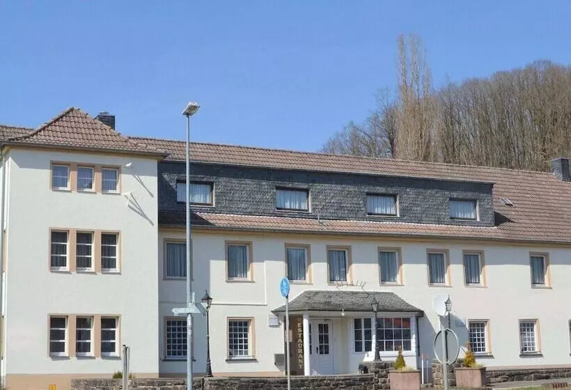 Spacious Holiday Home In The Eifel National Park