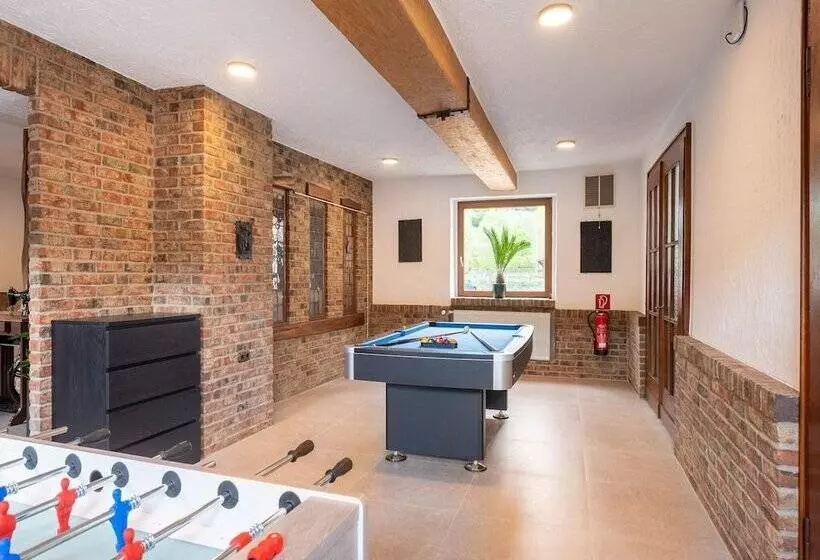 Spacious Holiday Home In The Eifel National Park