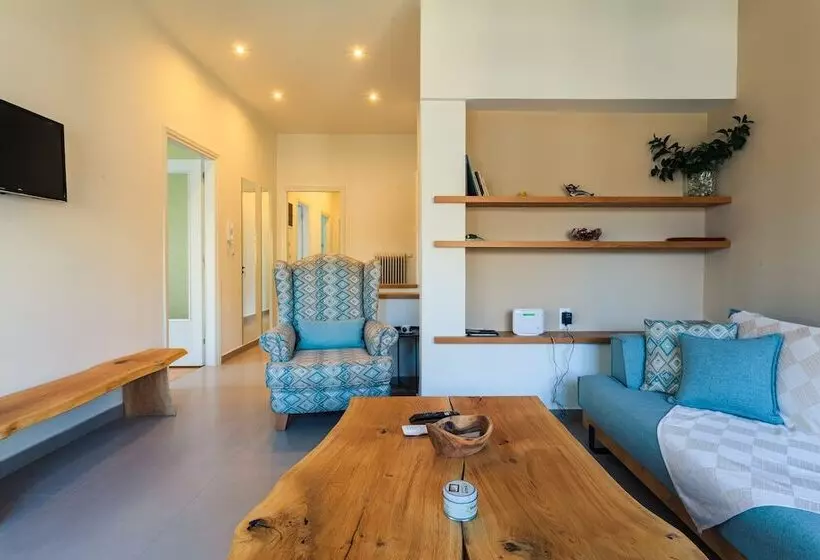 Upscale Modern Escape In The Historic Center