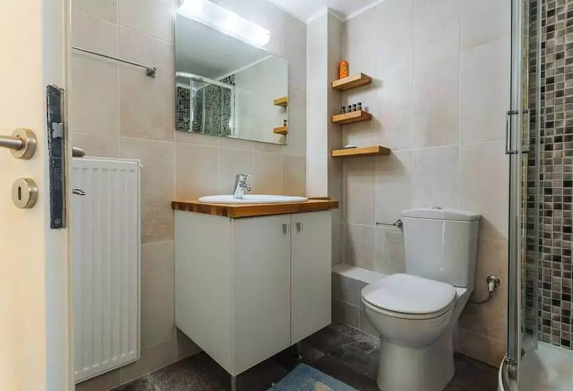 Upscale Modern Escape In The Historic Center