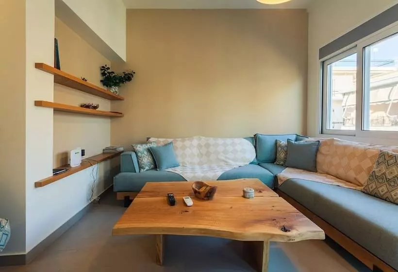 Upscale Modern Escape In The Historic Center