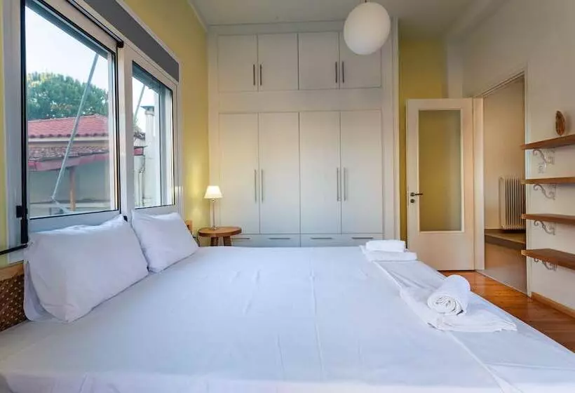 Upscale Modern Escape In The Historic Center