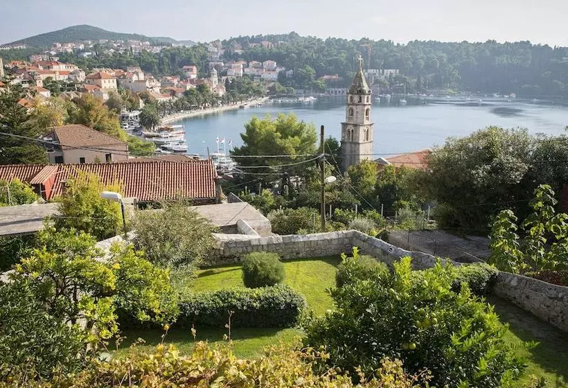 Villa Maslina