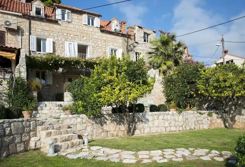 Villa Maslina