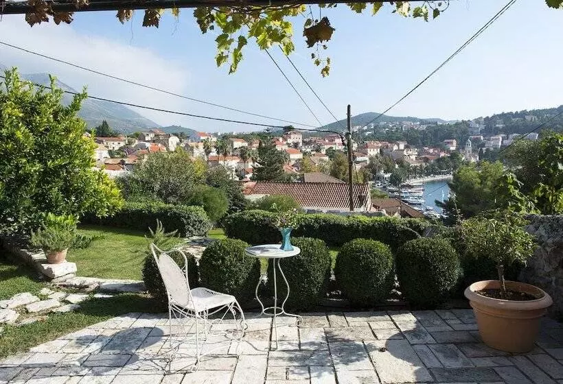 Villa Maslina